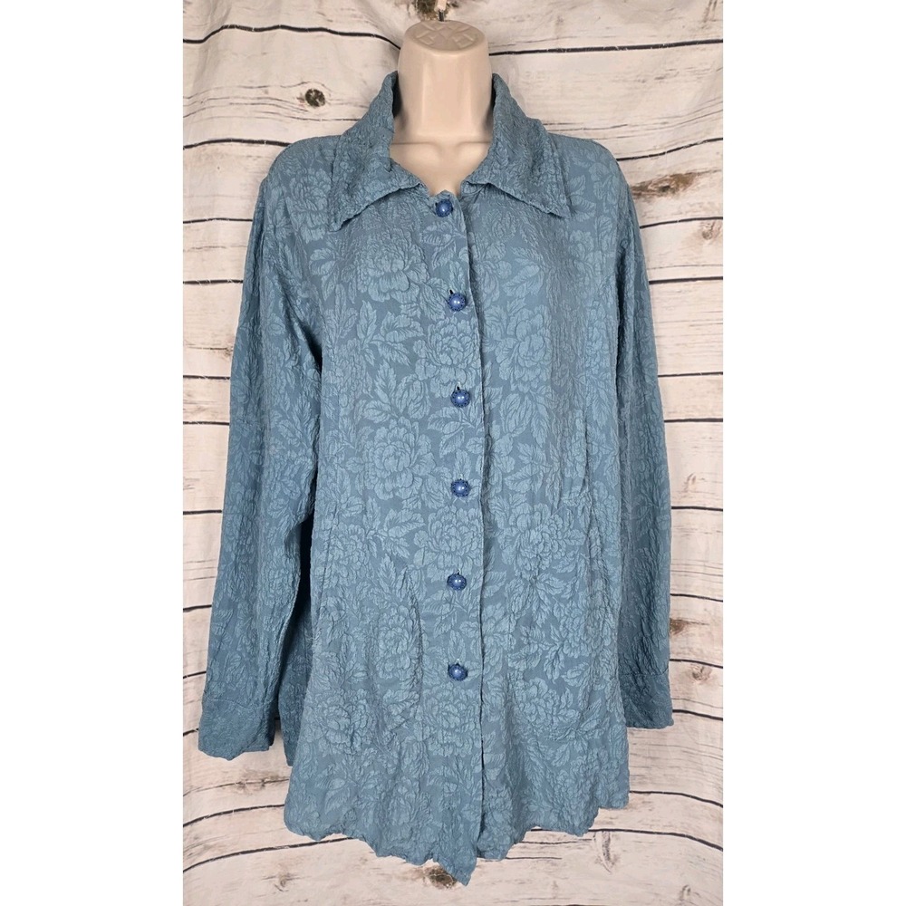 URU Textured Jacquard Blue Tunic Top XL 100% Silk Pleated Back Button Up